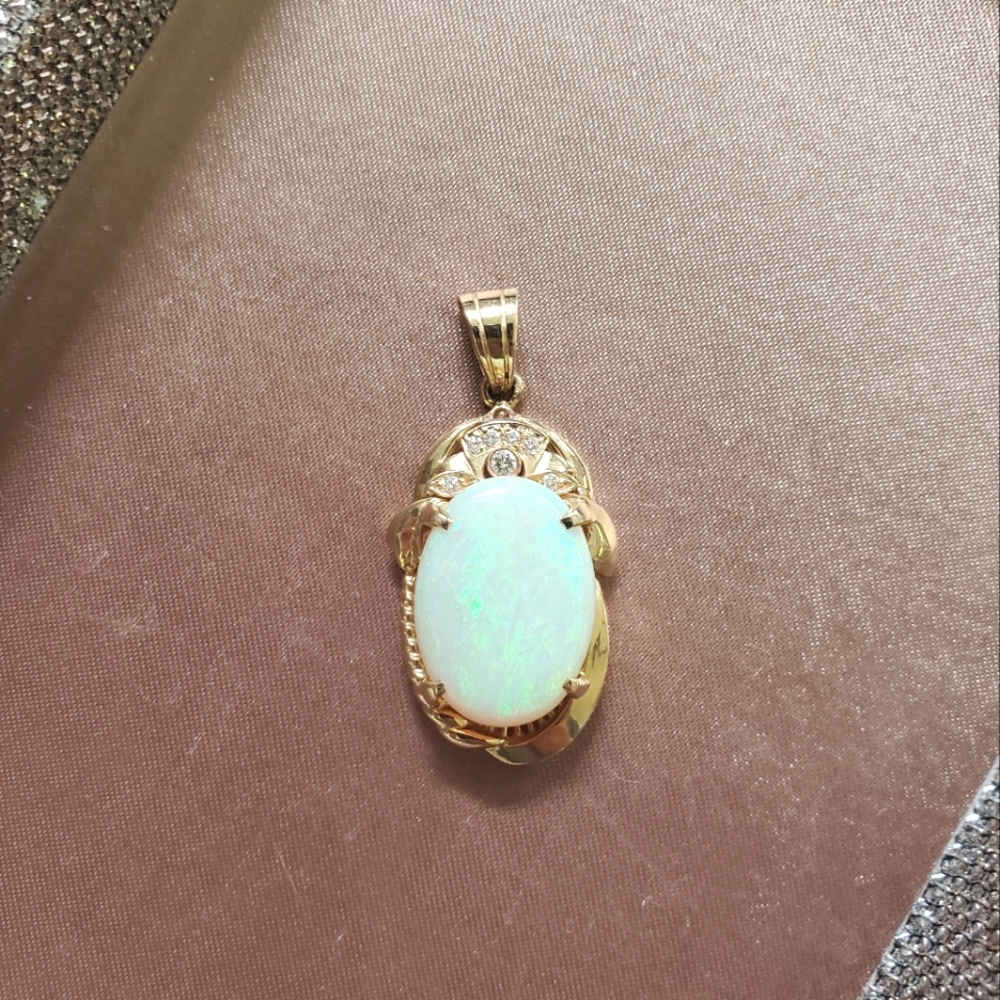 Vintage 14k Gold Opal and Diamond Pendant